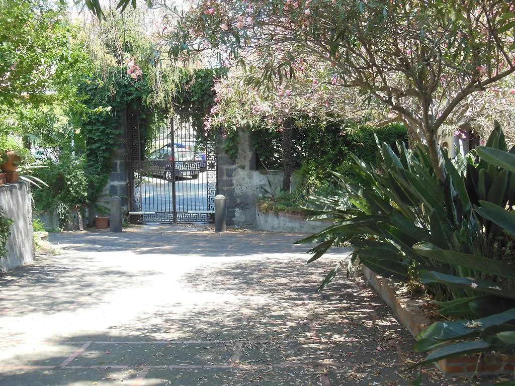Malvarosa Giarre 3*,